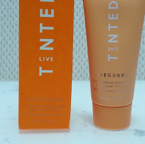 LIVE TINTED HUEGUARD 3-IN-1 MOISTURIZER PRIMER SUNSCREEN SPF 30 .5 fl oz Travel - Picture 2 of 7